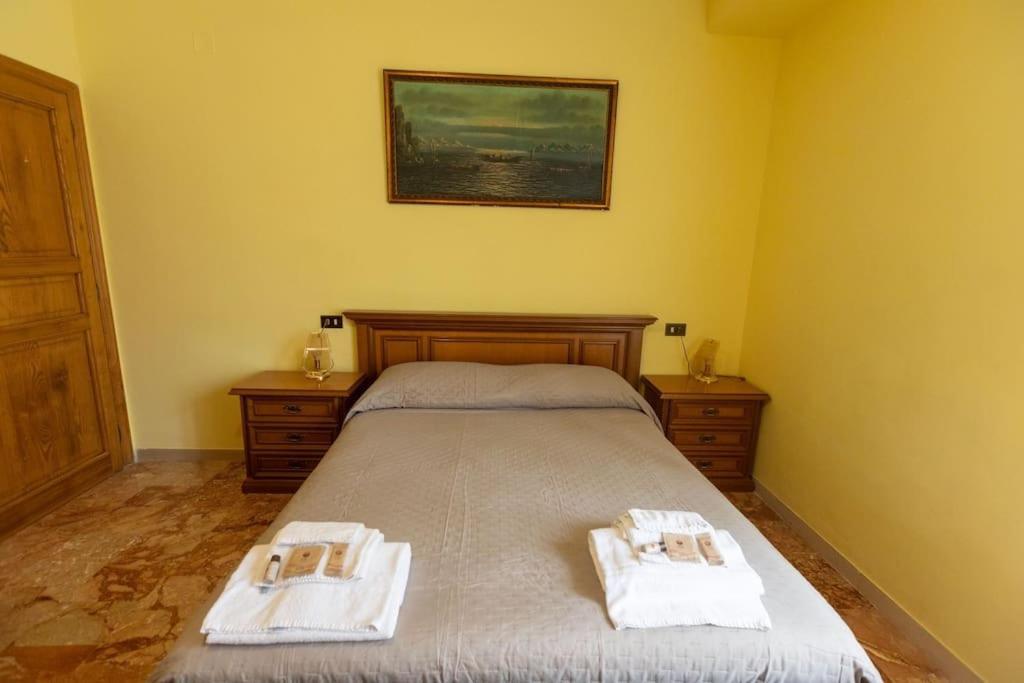 Caldora Apartment L'Aquila Bagian luar foto
