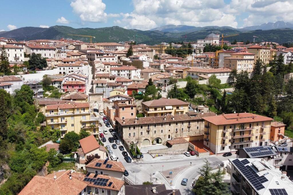 Caldora Apartment L'Aquila Bagian luar foto