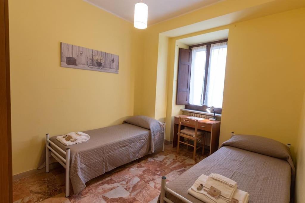 Caldora Apartment L'Aquila Bagian luar foto